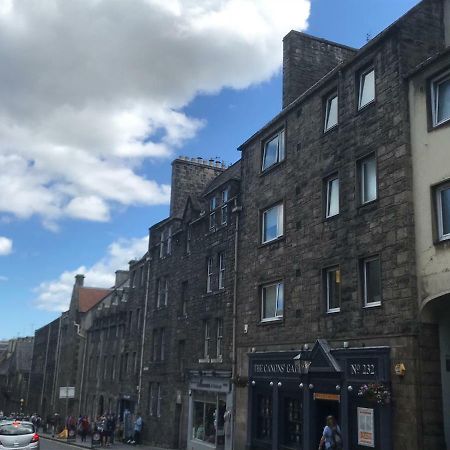 Crags View Apartment On The Royal Mile EDI Exterior photo