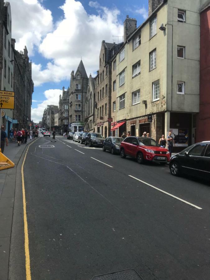 Crags View Apartment On The Royal Mile EDI Exterior photo